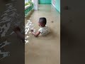 serunya abi mandi banjir #shorts