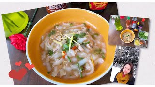 NOJ QHAUB PIAJ RAU HNUB LOM SNOW / THICK NOODLE SOUP