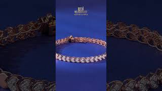 Discover the allure of our exquisite diamond bracelet collection!