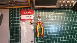 Introducing ( Wiha 7” Insulated Crimping Pliers )