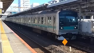 【ダイヤ改正で激減する行き先】E233系2000番台ﾏﾄ13編成が千代田線直通各駅停車向ヶ丘遊園行きとして我孫子駅6番線をするシーン