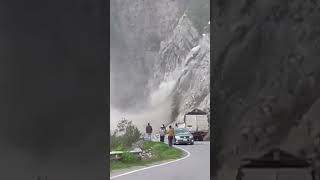 Landslide in Peru caught on video