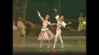 'Wayne Sleep, Rosemary Taylor - ‘Neapolitan' Dance 'Swan Lake’
