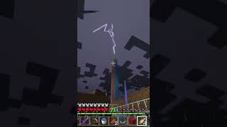 Minecraft的【避雷針⚡️】真的有作用！！  我的房子🏠️終於不會再被【燒毀🔥】了😭 【Minecraft】 #Shorts