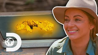 Biggest Ever Gold Nugget Leaves Jacqui In Tears! I Aussie Gold Hunters