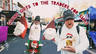 CHRISTMAS GREETINGS | COME WITH ME TO GIVE GIFTS TO THE TRADERS OF THIS INDEPENDENT MARKET |