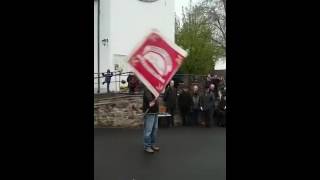 Maibaum setzen 2016 - Fahnen schwenken