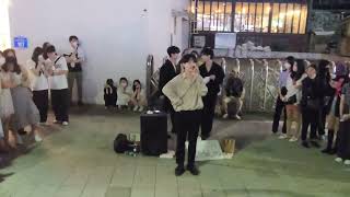 20220607 214319 AQA#아큐아(DoubleBong#봉근\u0026Hwan#환\u0026Huyu#후유) Hongdae Street Busking 홍대 거리 버스킹