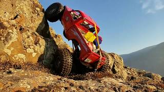 Toyzuki v2 and Trx4 YJ Rock Climbing rc 4x4 Adventure