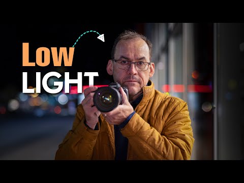 How can low light affect the quality of a picture?