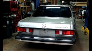 1985 Mercedes 300CD Part 3 - Door Lubrication, Vacuum System, Strikers