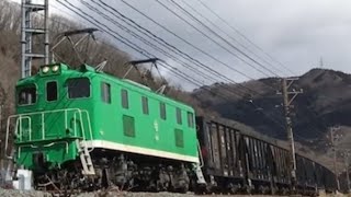 【大迫力の色釜！ジョイント音最高！】秩父鉄道デキ505(緑釜)＋ヲキ・ヲキフ20B(両)が樋口駅〜野上駅間を低速通過するシーン(7403レ・石灰石返空)2022.3.6