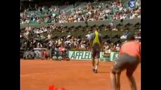 Roger Federer vs Mikhail Youzhny  Roland Garros 2007 ( Parte 1 )