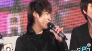 [Fancam] 101217 Jognhyun Singing live at The M-Wave Concert