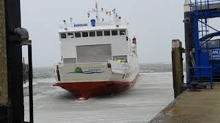 #BORKUM ❄🌡 - Der Fährhafen⚓ der #Insel mit Eis\u0026Schnee❄☃️ und starkem Ostwind🌬  #AGems ⚓ 07.02.2021