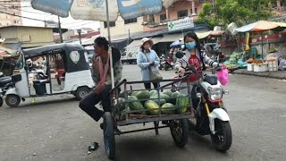 ឪឡឹកមកពីវិហារសួគ៌លក់តាមរទេះនៅផ្លូវ៣៣៦មួយថ្លៃ៣៥០០៛/Watermelon from Vihear Sour/watermelon benefits