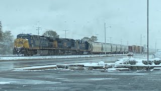 CSX #526 Leads Massive Snowy M327-17 11/17/22