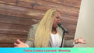 Tasha Cobbs || Performs Five Minutes Powerful Worship || #worship #tashacobbsleonard