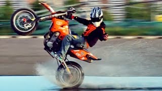 KTM Motard Stunts