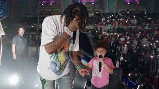 Lil Durk brings young fan on stage for All My Life performance (Newark, New Jersey)