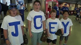 CLE@TOR: Young fans show their support for Bautista