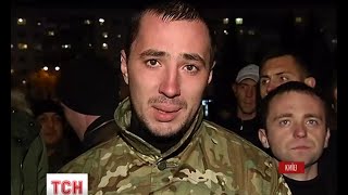 Під ЦВК триває мітинг проти рішення Центрвиборчкому щодо виборів у Павлограді