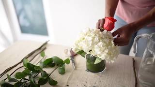 How To Make A Quick Mixed Hydrangea Arrangement With Oasis