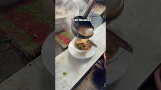 Orang Jepang makan coto Makassar di Makassar