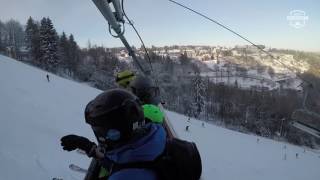 Fahrt mit der Sesselbahn Kappe im Skigebiet Winterberg