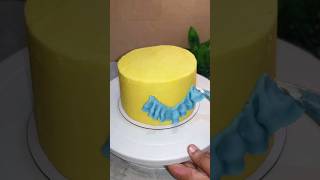 Two Simple Cake decoration techniques using piping and frill with pearls #shorts #cakedecorating