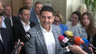 Какво поиска Радостин Василев?