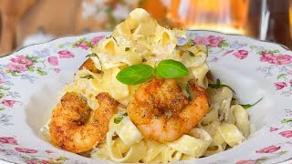 Creamy Shrimp Pasta with Lemon/Shallot Sauce ♥ Tagliatelle on the Evening Menu