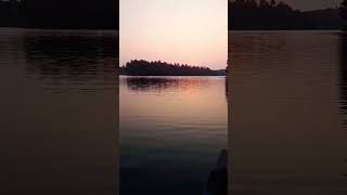 അസ്തമയ സൂര്യൻ🌅🛶#sunset #river #shortvideo #youtubeshort