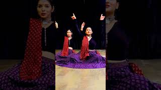 Kathak Girls Dancing Beautifully On Bhare Naina | Ra One | Kathak Fusion | #shorts #bollywood