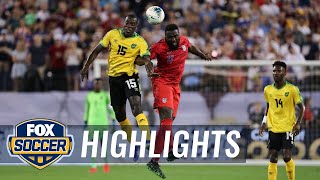 Tempers flare as Altidore, Flemmings are both given yellow cards | 2019 CONCACAF Gold Cup Highlights