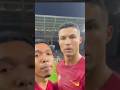 Fans Cristiano Ronaldo Pemuda Timor Leste Peluk dan live Bersama San Legendaris di Tengah Lapangan