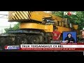 Truk Tersangkut di Rel Pintu Perlintasan Kereta Kota Bekasi