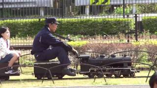 ミニ蒸気機関車　走る！①