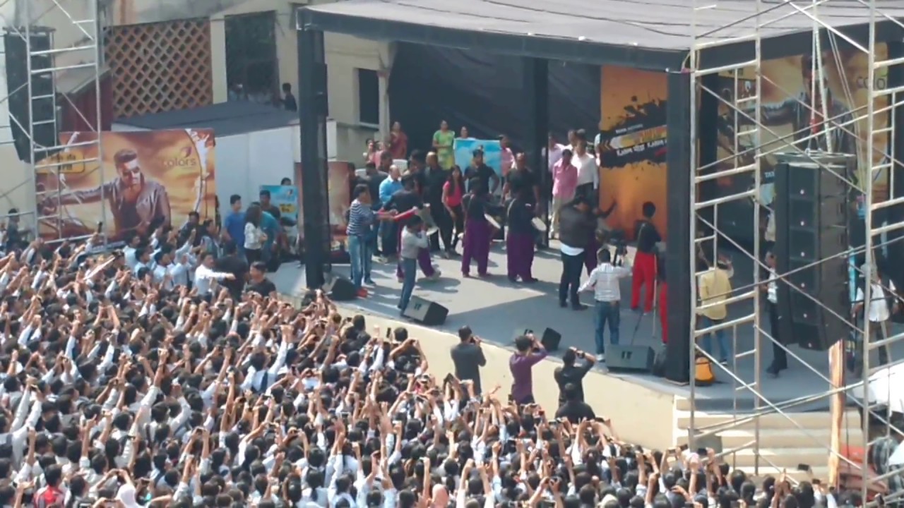 Arjun Kapoor In KDK College Of Engineering Nagpur - YouTube