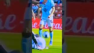 Most funniest football clip on YouTube 🤣🤣 / #shorts #funnyclip #youtubeshorts#footballfunnymoments