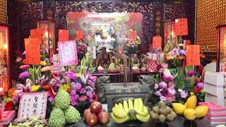 大東門福德祠「頭牙」慶生　土地公打牙祭拜麻糬黏錢招財