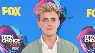 Jake Paul Falls, Drops Mic & APOLOGIZES For Offensive Behavior At 2017 Teen Choice Awards