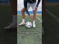 como levantar el balón como cr7 😱⚽️ futbol