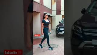 Esha gupta gym outfit looking hot 🔥🔥🥵♥️♥️ || Malaika Arora Short ♥️