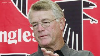 Tributes for former Falcons coach, Georgia native Dan Reeves