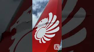 Pesawat Lion Air Tabrak Garbarata di Merauke, Penerbangan Dibatalkan
