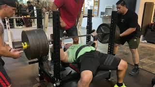 6 plate club \u0026 600 pound raw bench press club