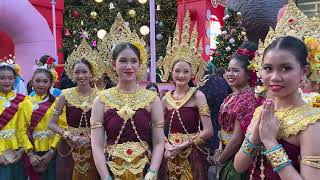 Frohe Weihnachten, xmas, Bangkok, Thailand, Thai Dancer, Centralworld, Siam Paragon, Siam Center