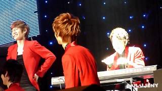 [FANCAM] 20120317 BOYFRIEND in Taiwan - Dong Hyun Piano