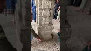 Lepakshi temple hanging pillar